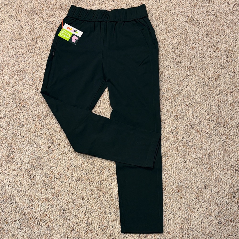 NWT Alder Open-Air Pant! ⭐️ - Picture 6 of 11
